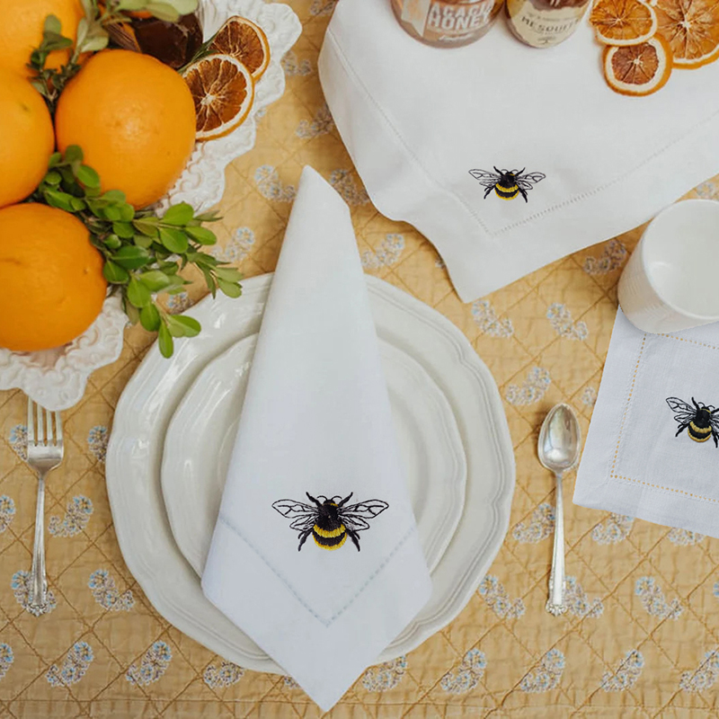 @Embroidered Bee Cocktail Napk - Monogrammed Handkerchief ulasan dan harga
